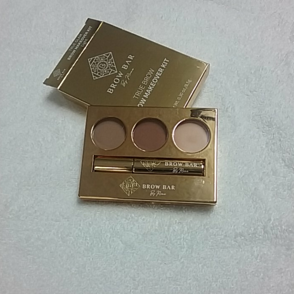Brow kit
